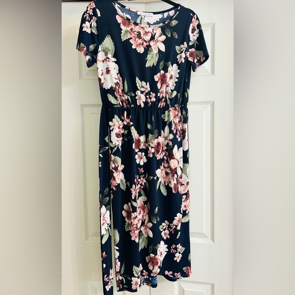 Chris & Carol Dresses & Skirts - Chris and Carol Navy Floral Midi Dress with Pink Blossoms